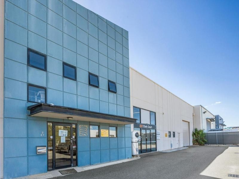 27 Clark Crt, Bibra Lake WA 6163