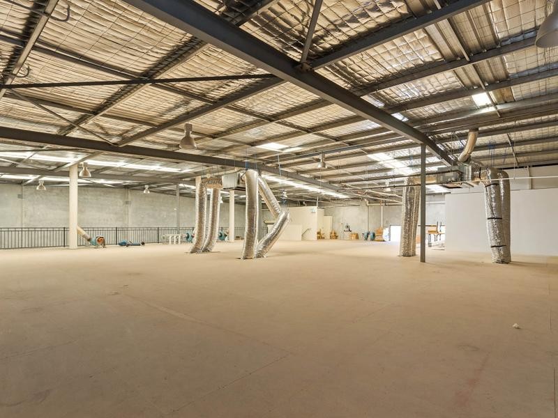 27 Clark Crt, Bibra Lake WA 6163