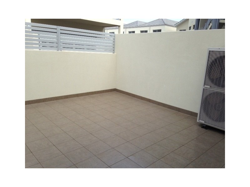 2/30 Heirisson Way, North Coogee WA 6163