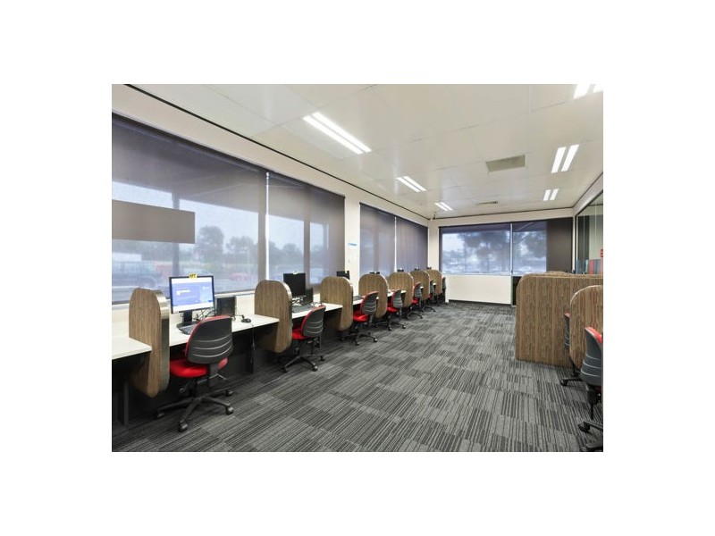 71 Leach Hwy, Willagee WA 6156