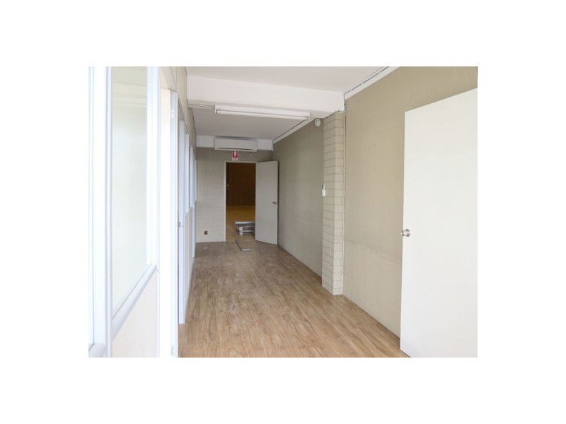 1/8 Pitt Way, Myaree WA 6154