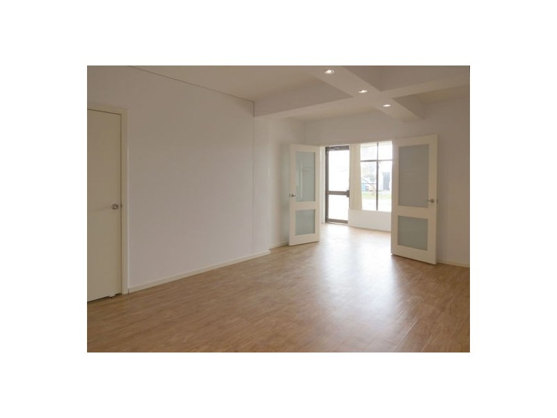 1/8 Pitt Way, Myaree WA 6154