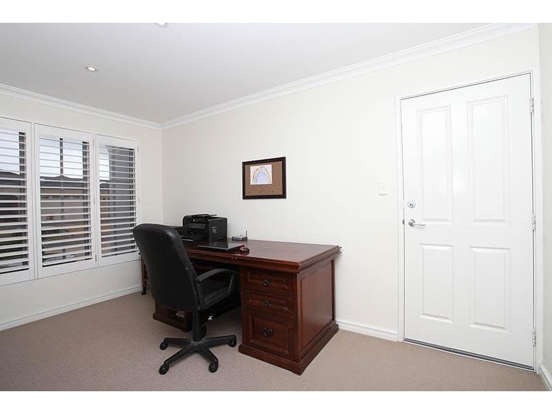 8 Macdougal Way, Harrisdale WA 6112