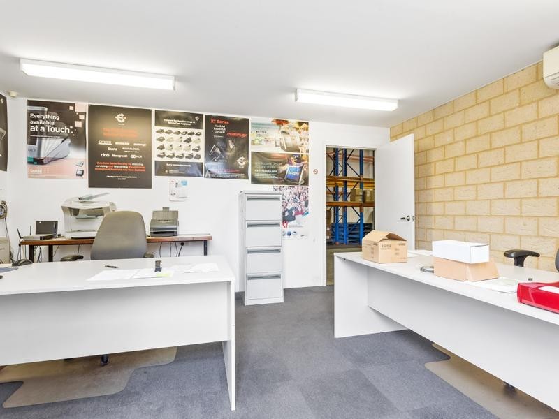 13/6 Quarimor Street, Bibra Lake WA 6163