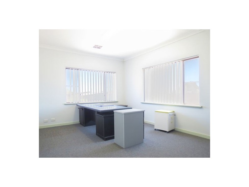 19A Shields Crescent, Booragoon WA 6154