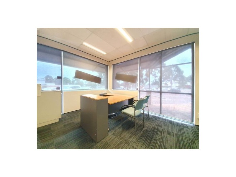 71 Leach Hwy, Willagee WA 6156