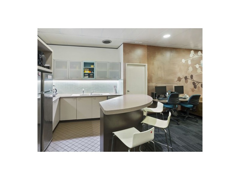 71 Leach Hwy, Willagee WA 6156