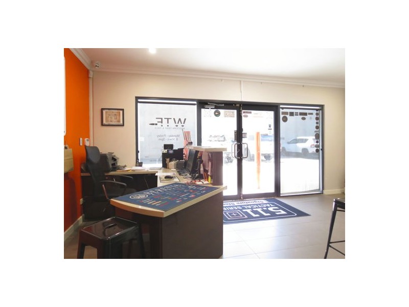 5/16 Hammond Road, Cockburn Central WA 6164