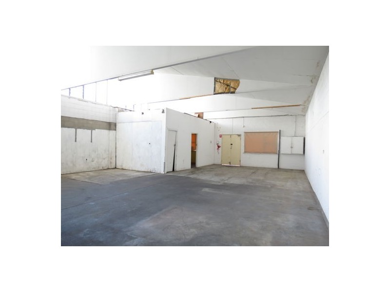 1-2/8 Malland Street, Myaree WA 6154