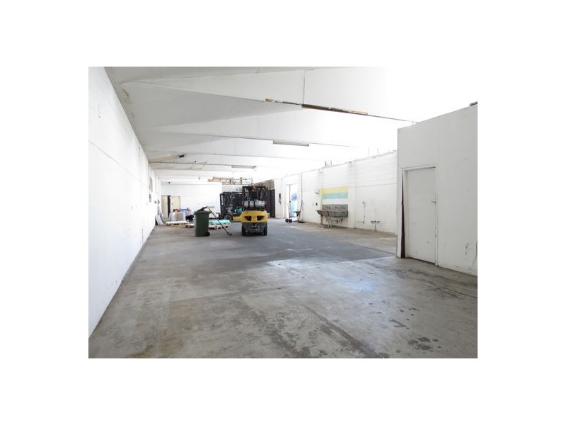 1-2/8 Malland Street, Myaree WA 6154