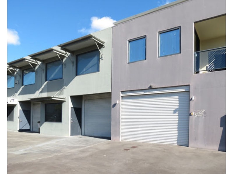 2/5 Sleeman Close, O’connor WA 6163
