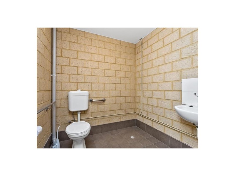 5/8 Cascara Court, Bibra Lake WA 6163