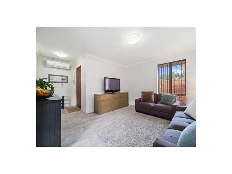 2/26 Sandpiper Loop, Yangebup WA 6164