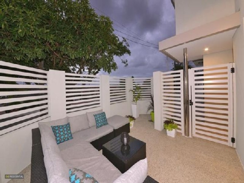 1/32 Harris Street, Bicton WA 6157