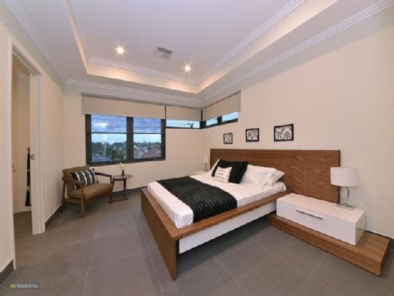 1/32 Harris Street, Bicton WA 6157