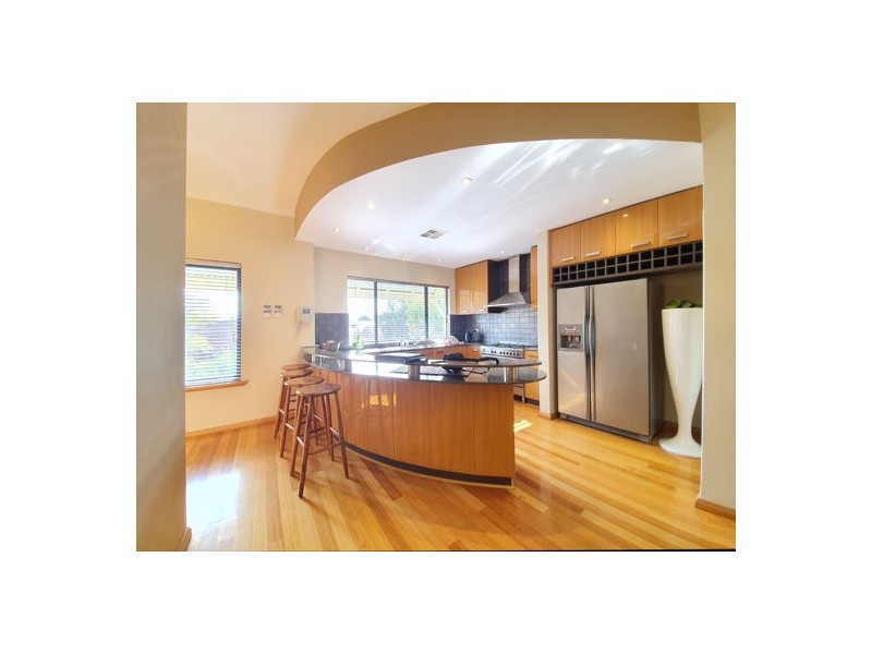 15 Darbyshire Drive, Subiaco WA 6008