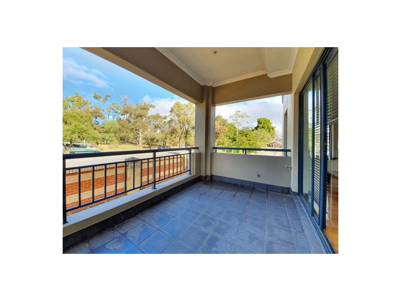 15 Darbyshire Drive, Subiaco WA 6008