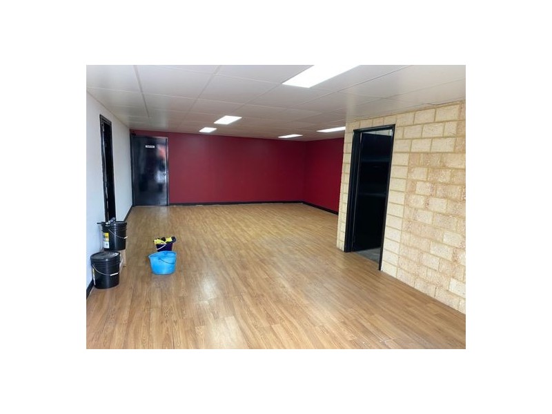 17/6 Quarimor Street, Bibra Lake WA 6163