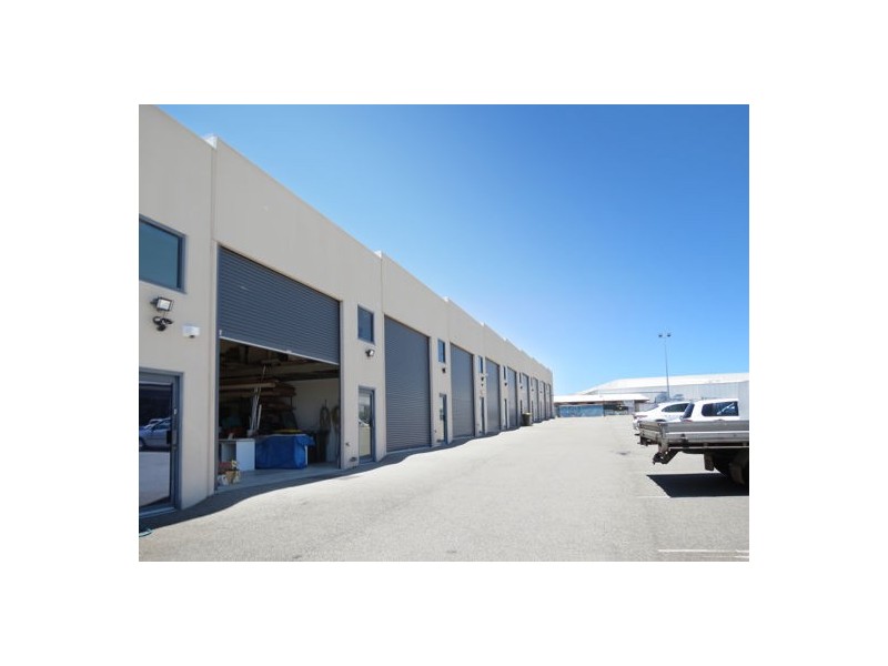 9/6 Quarimor Street, Bibra Lake WA 6163