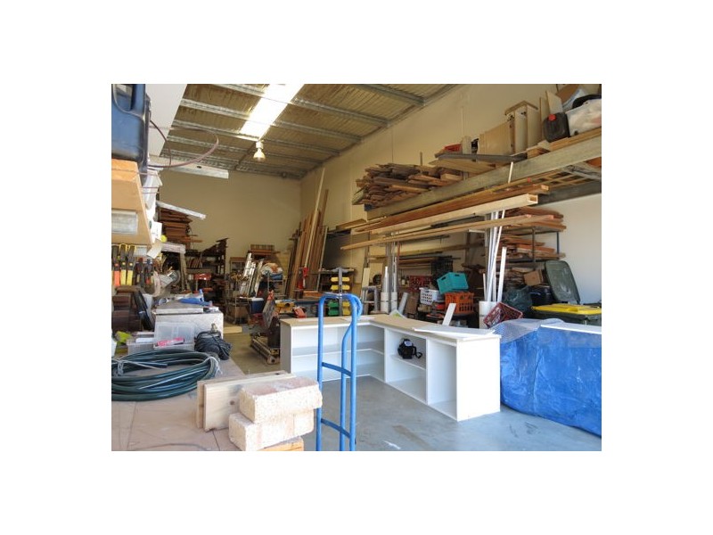 9/6 Quarimor Street, Bibra Lake WA 6163