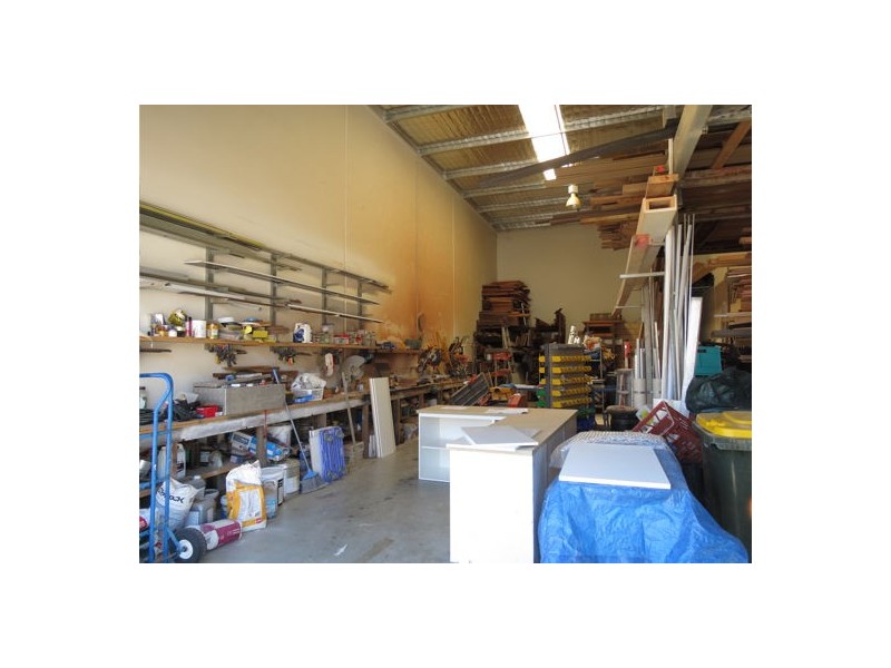 9/6 Quarimor Street, Bibra Lake WA 6163