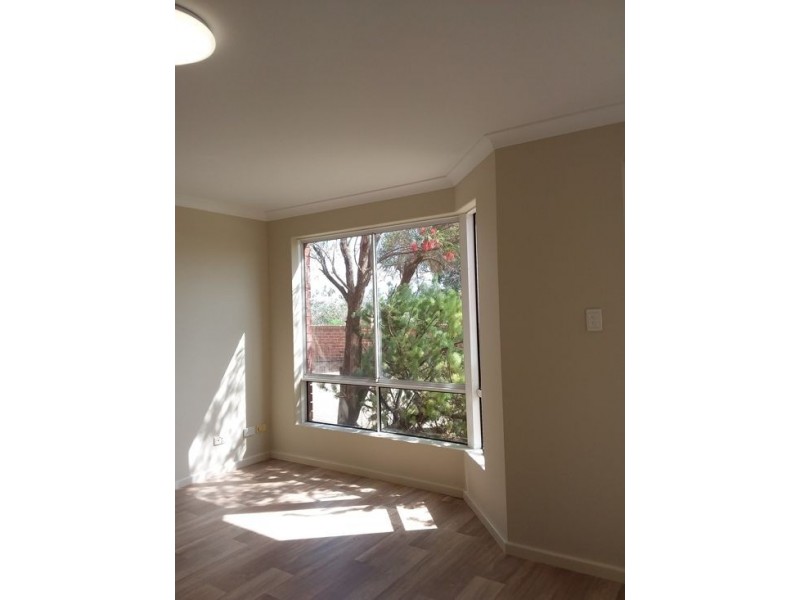 4/59 Moran Crt, Beaconsfield WA 6162