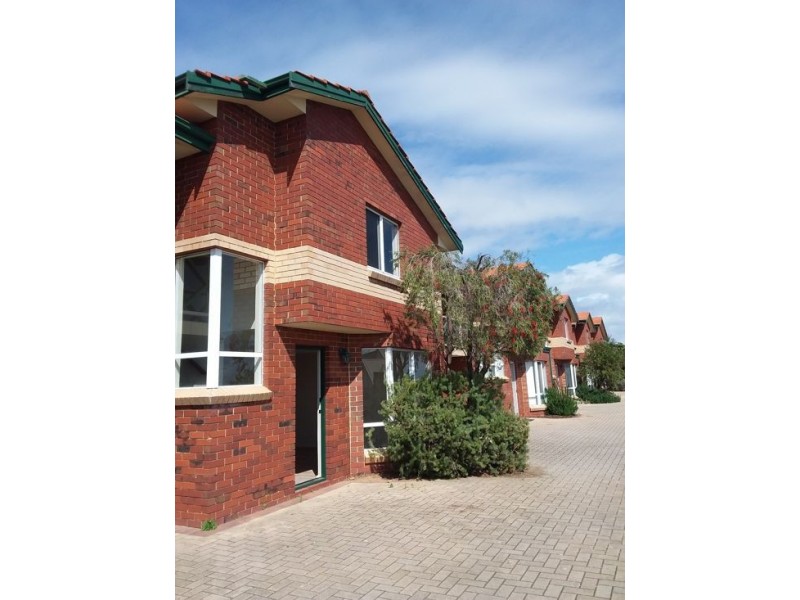 4/59 Moran Crt, Beaconsfield WA 6162