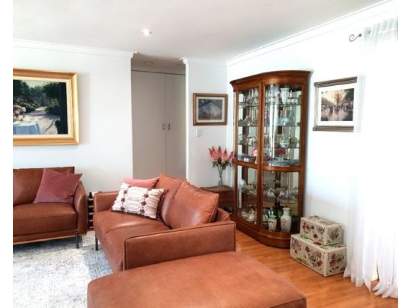 92 Meller Road, Bibra Lake WA 6163