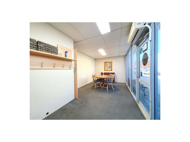 4/18 Peel Road, O’connor WA 6163