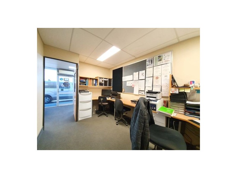 4/18 Peel Road, O’connor WA 6163