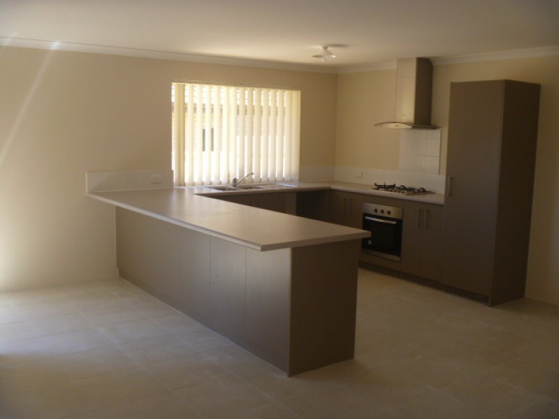 4/58 Bert Street, Gosnells WA 6110