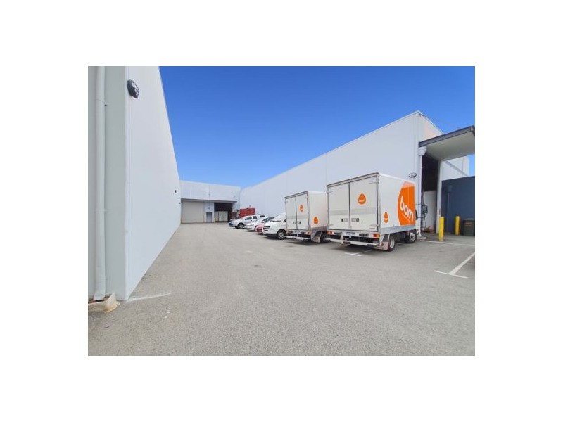 2/65 Catalano Circuit, Canning Vale WA 6155