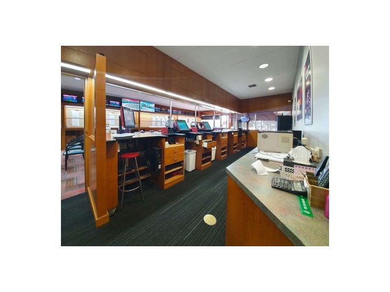 71 Leach Hwy, Willagee WA 6156