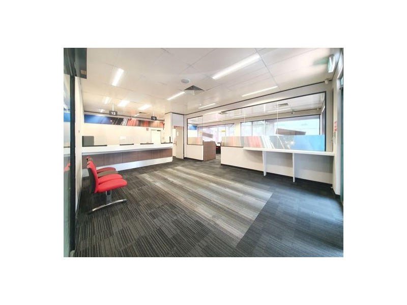 71 Leach Hwy, Willagee WA 6156