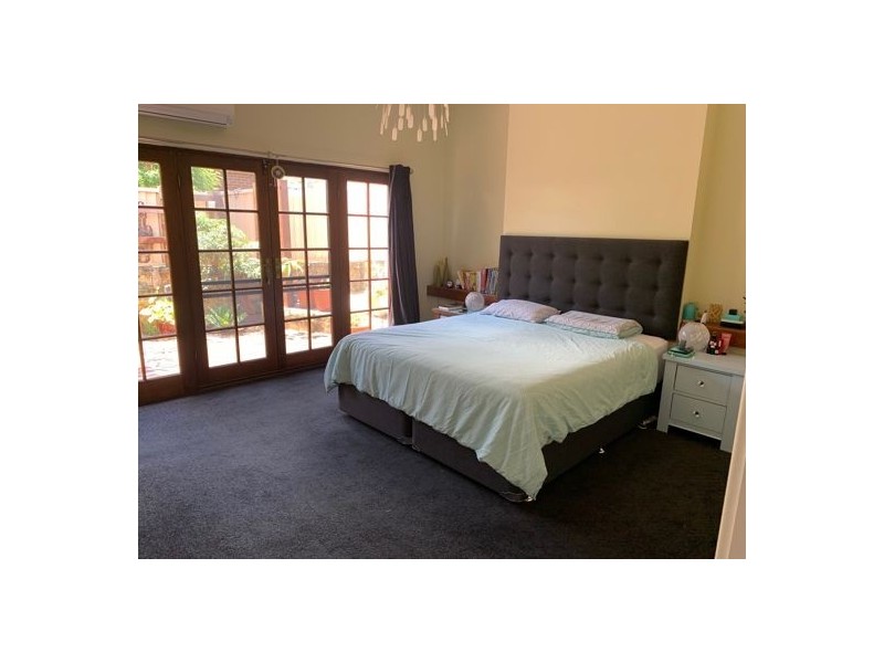 81 Oakover St, East Fremantle WA 6158