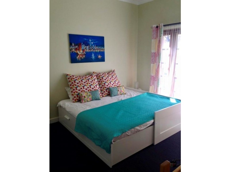 81 Oakover St, East Fremantle WA 6158