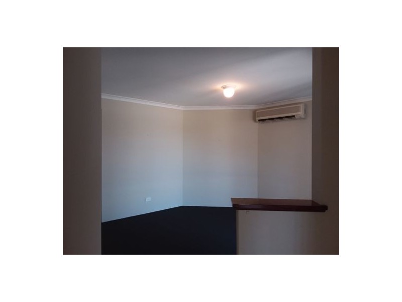 6 Curry Crt, Huntingdale WA 6110