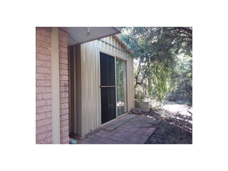 19A Buckingham Crs, Kardinya WA 6163