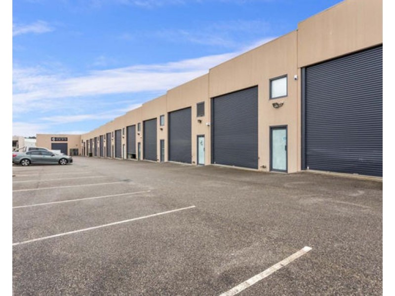 9/6 Quarimor Street, Bibra Lake WA 6163