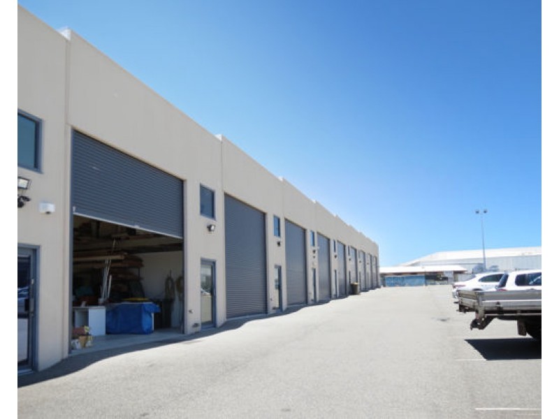 9/6 Quarimor Street, Bibra Lake WA 6163