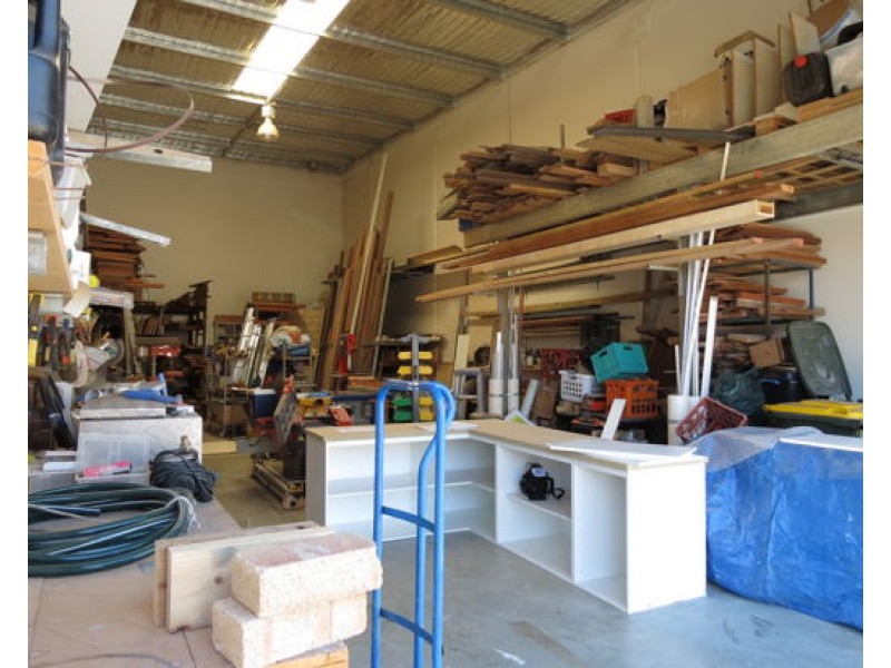 9/6 Quarimor Street, Bibra Lake WA 6163