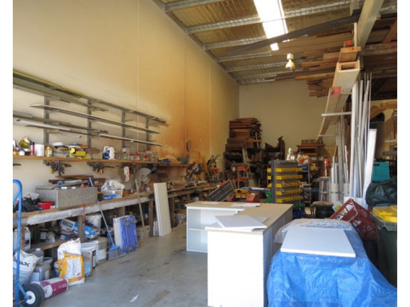 9/6 Quarimor Street, Bibra Lake WA 6163