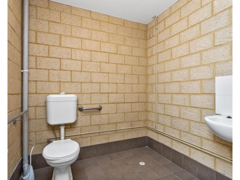 9/6 Quarimor Street, Bibra Lake WA 6163