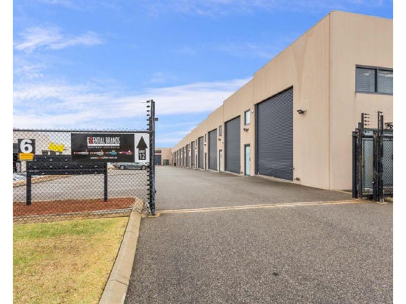 9/6 Quarimor Street, Bibra Lake WA 6163