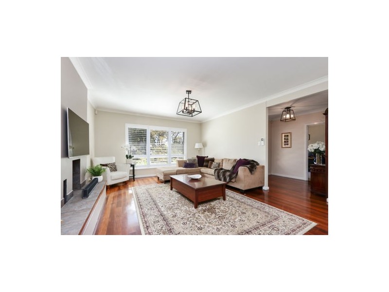 1 Shirley Ave, Mount Pleasant WA 6153