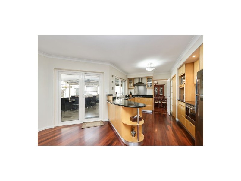 1 Shirley Ave, Mount Pleasant WA 6153