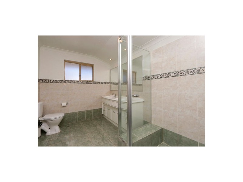 1 Shirley Ave, Mount Pleasant WA 6153