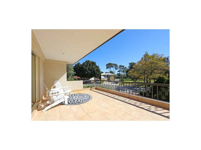 1 Shirley Ave, Mount Pleasant WA 6153