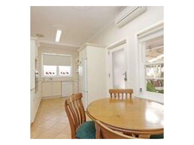 1 Grosse Rd, Applecross WA 6153