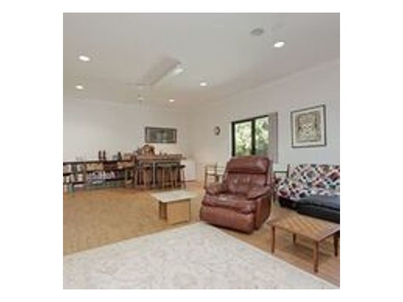 1 Grosse Rd, Applecross WA 6153